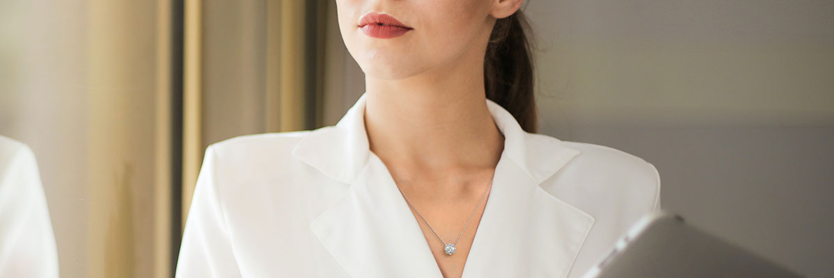 Necklaces to Make You Stand Out at Job Interview 