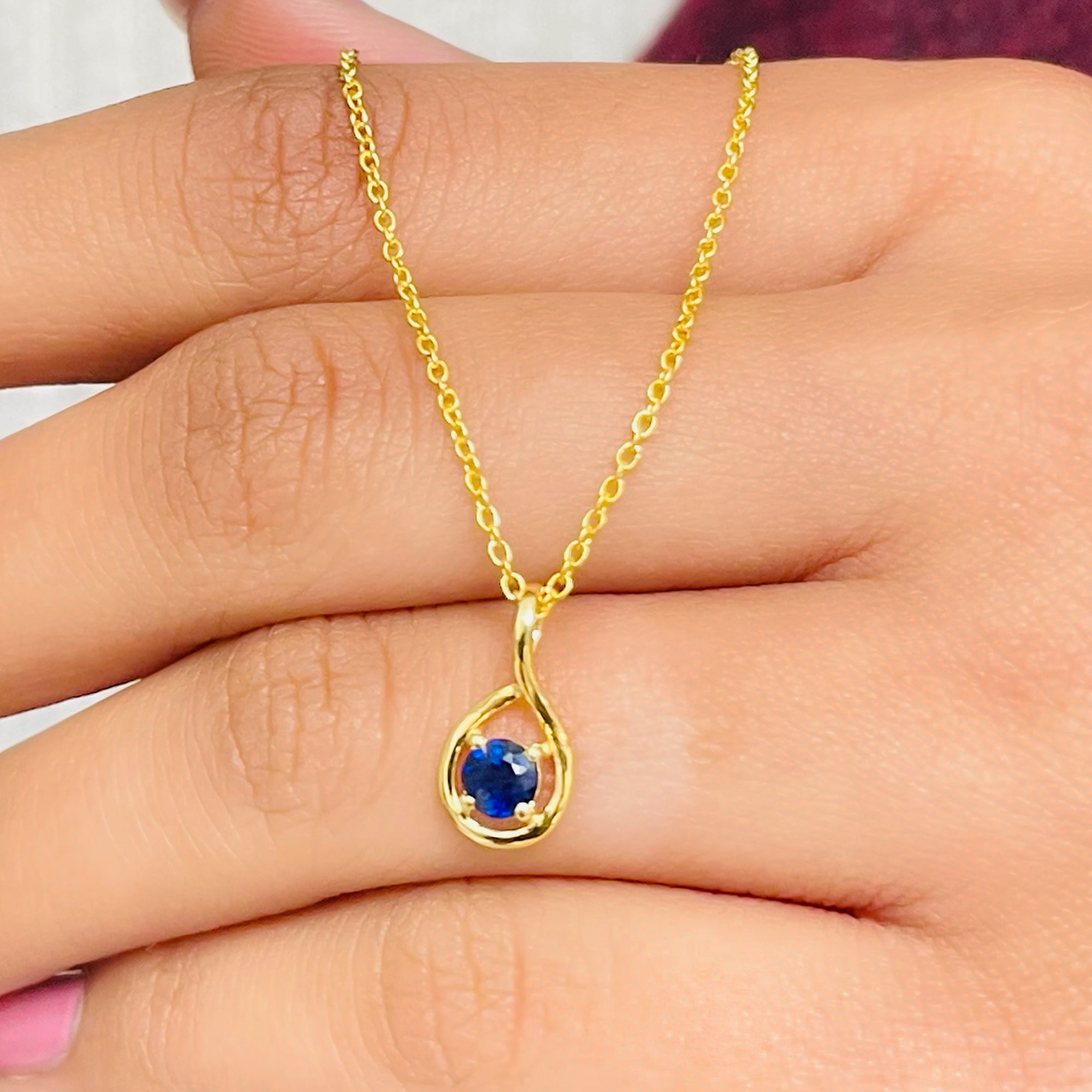 4 MM Round Cut Blue Sapphire Solitaire Gold Teardrop Pendant Blue Sapphire - ( AAA ) - Quality - Rosec Jewels